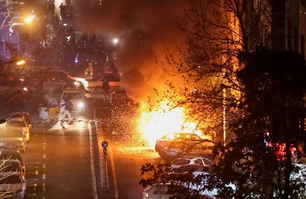 US imposes sanctions on Iran over 'crackdown' on protesters