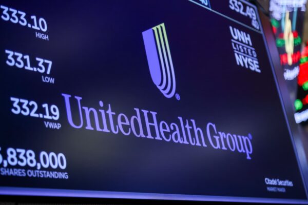 UnitedHealth posts modest earnings beat, soft revenue guidance as insurer plots turnaround