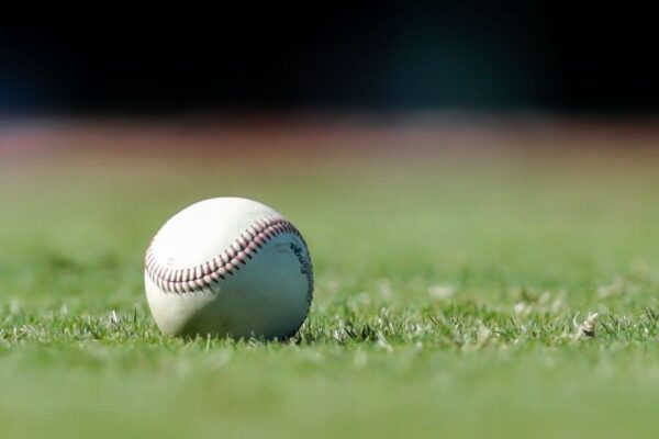 1 dead in crash involving Iowa Lakes Community College baseball team