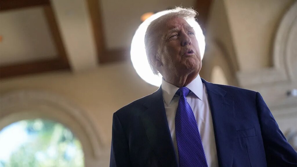 Agitator arrested on battery charge outside Trump's West Palm Beach golf course