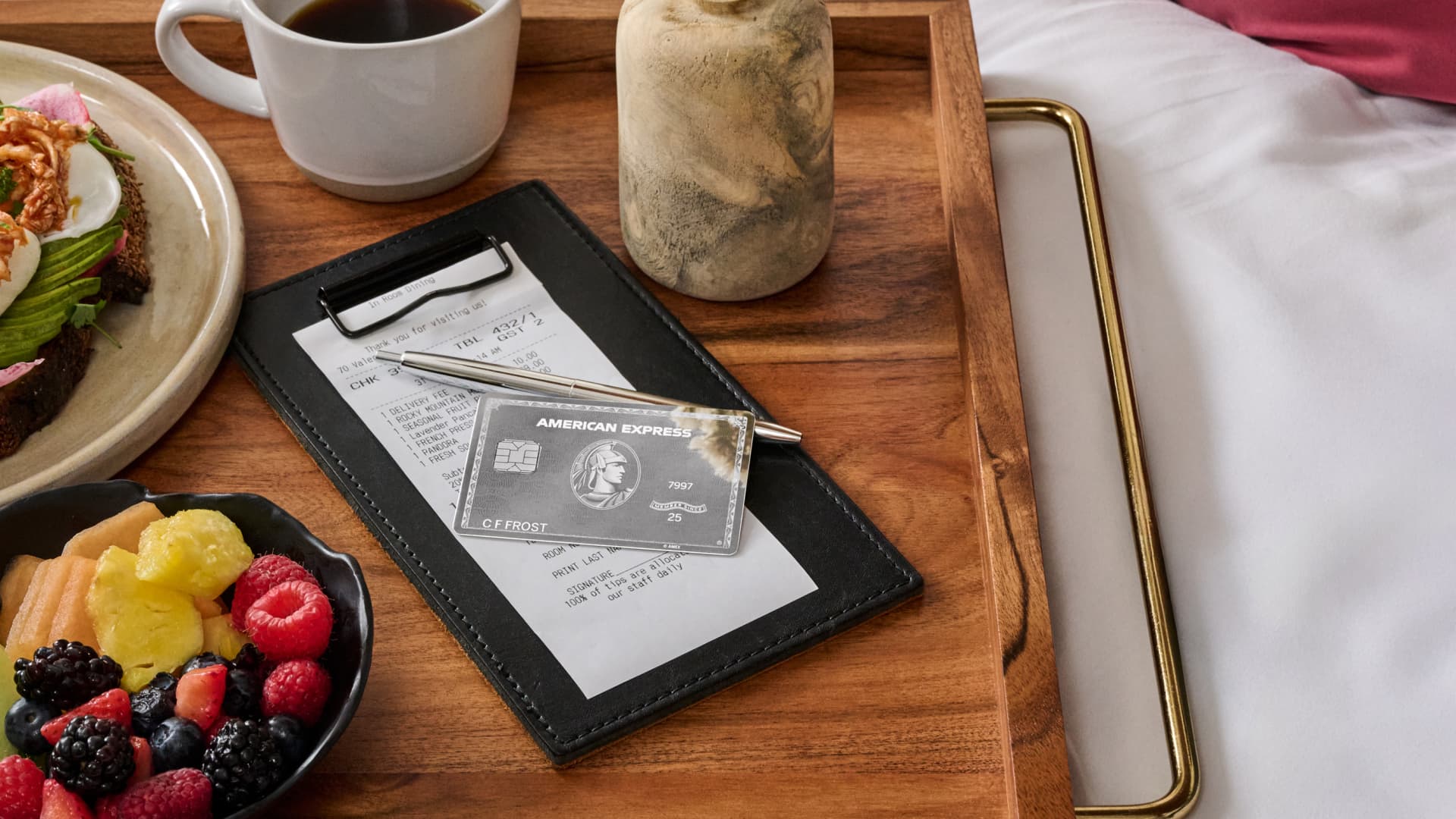 American Express, credit card provider to the wealthy, wants even more high spenders