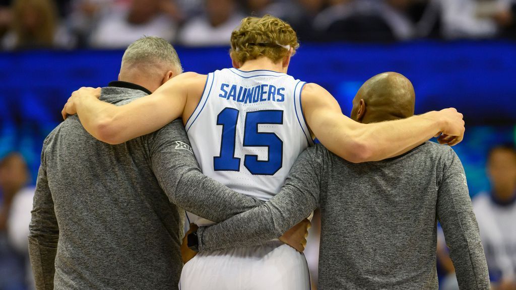 BYU star Richie Saunders suffers season-ending torn ACL