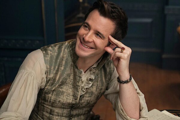 'Bridgerton' star Luke Thompson gets honest about season five