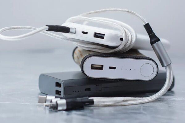 California woman hospitalized with chemical burns after portable charger explodes while sleeping