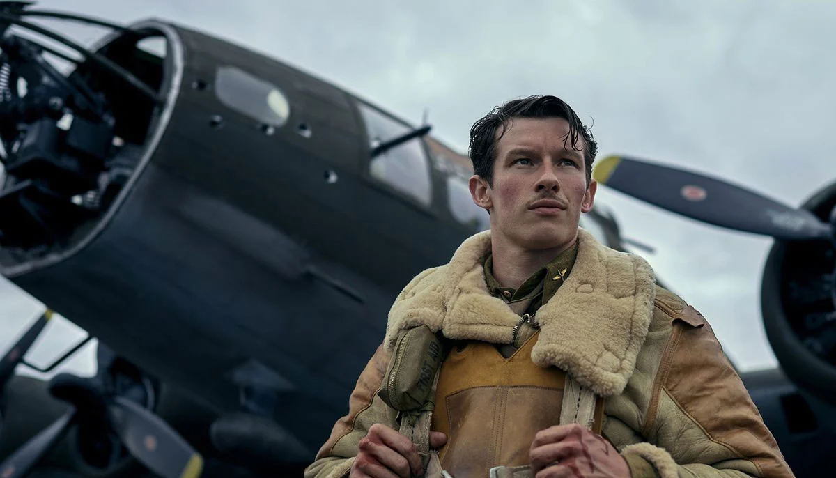 Callum Turner sidesteps question about starring as James Bond