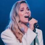 Christina Perri sparks 'Twilight' nostalgia among fans with new performance