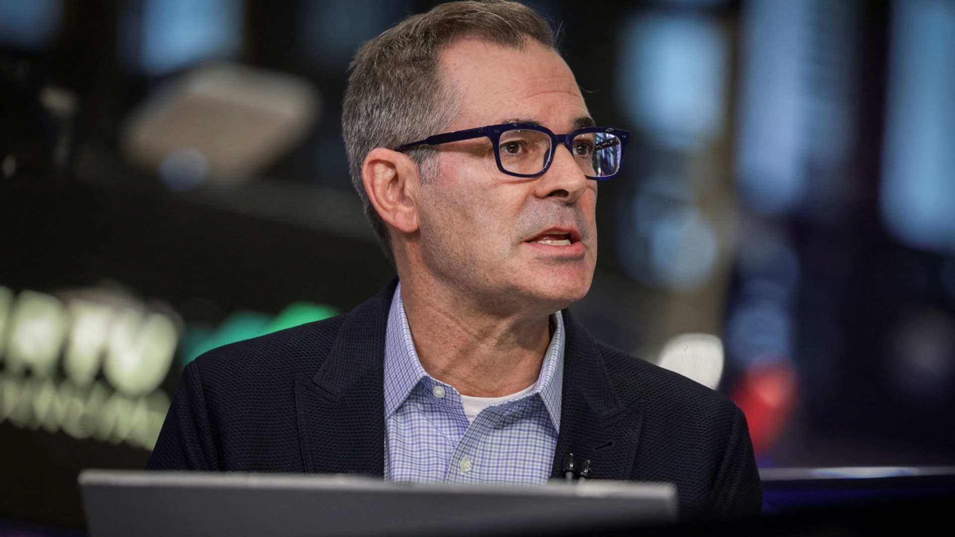 CoreWeave stock slides as quarterly revenue guidance disappoints