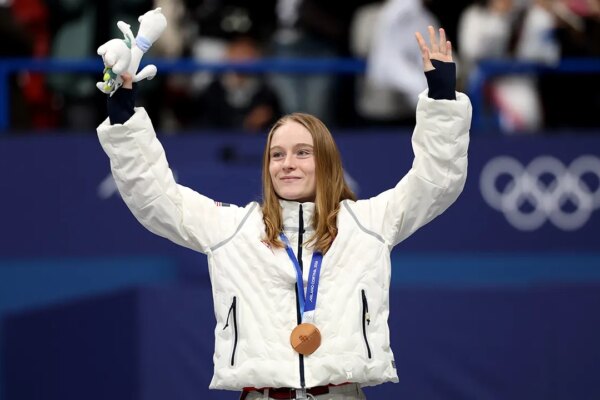 Corinne Stoddard breaks US women's Olympic short track medal drought with bronze win at Winter Games