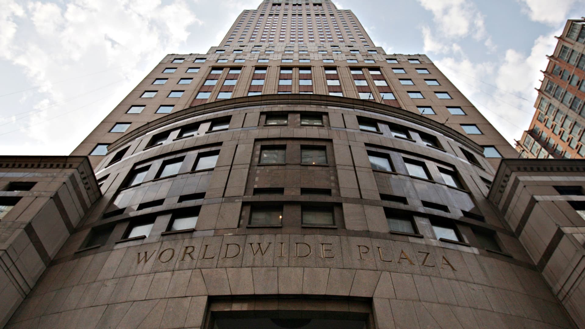 Delinquencies in commercial mortgage-backed securities are on the rise. Here's what's happening