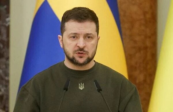 'Difficult' Ukraine peace talks end after Zelenskiy says Russia stalling