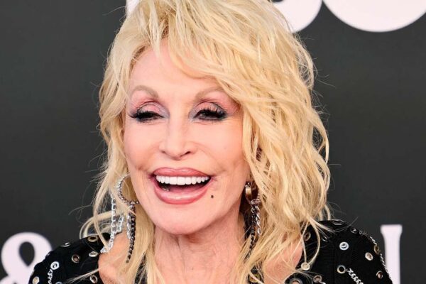 Dolly Parton fights to get her life back