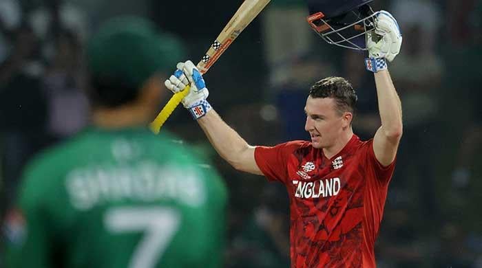 England defeat Pakistan to reach T20 World Cup semi-finals