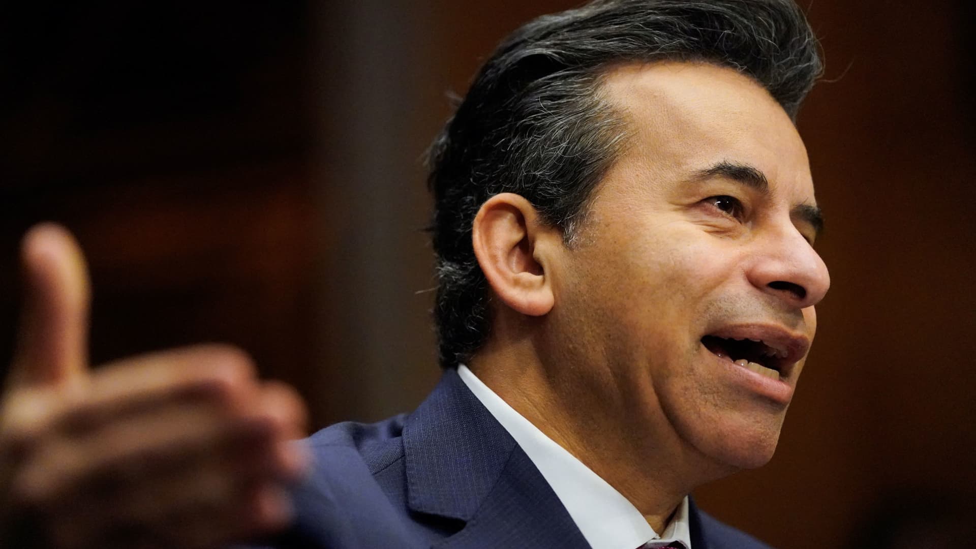 FDA chief Marty Makary says 'everything should be over-the-counter' unless drug is unsafe or addictive