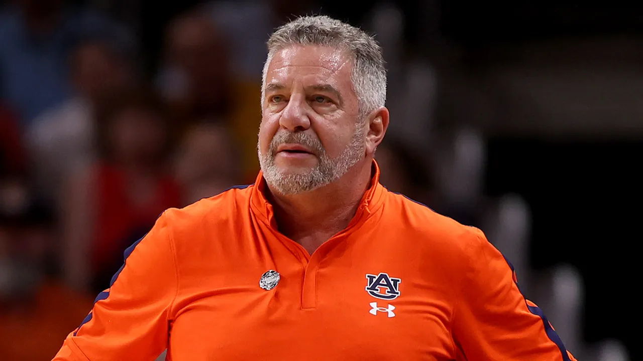Former Auburn men's basketball coach Bruce Pearl calls for ‘free Iran,’ backs Trump amid US-Israel strikes