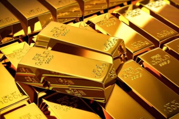 Gold price surges by Rs11,700 per tola in Pakistan - SUCH TV