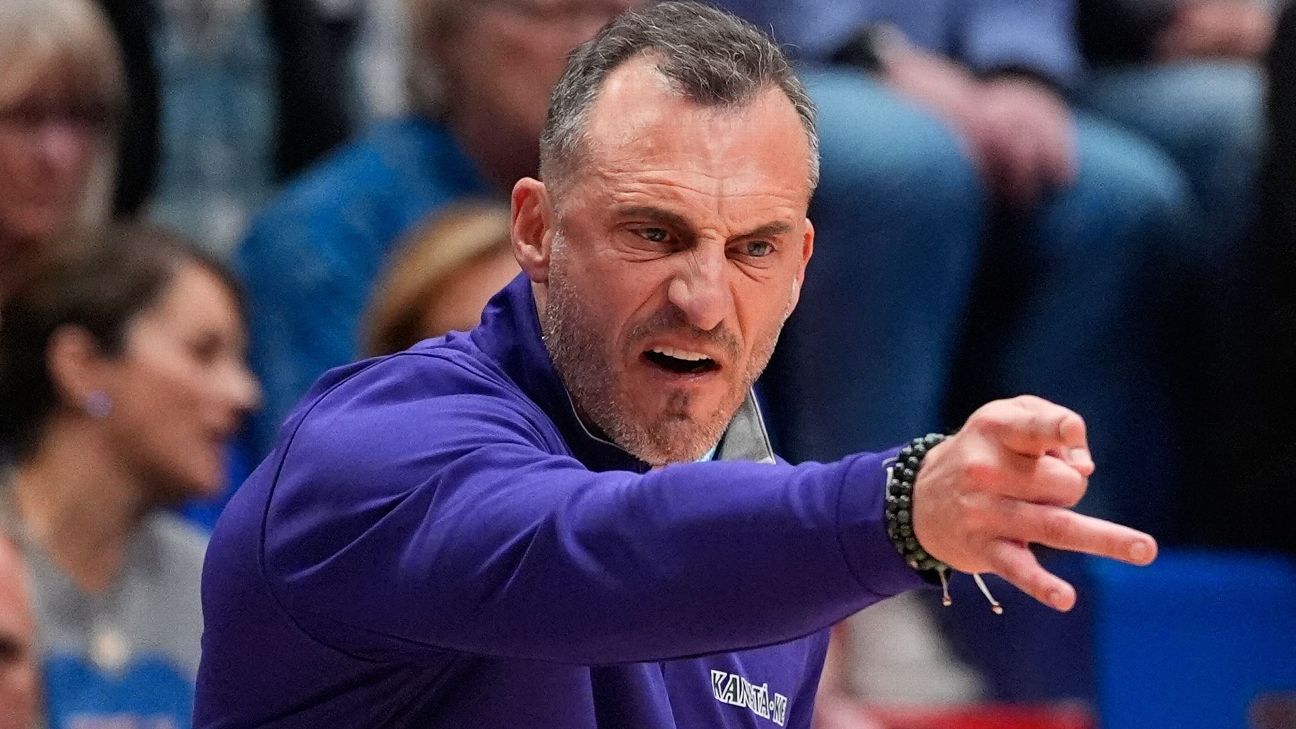 Gottlieb slams table, rips officials after Green Bay loss