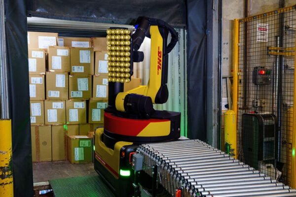 How packaging and logistics companies are automating their warehouses