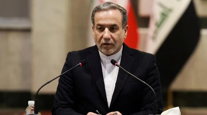 Iran insists on right to enrichment, ready for confidence-building