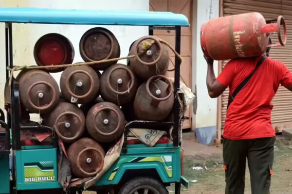 LPG gas prices go up: Commercial cylinder to cost Rs 49 more from February 1 - The Times of India