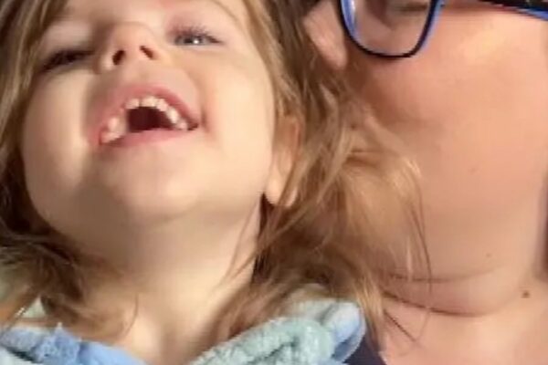 'Midwives didn't listen' says mother of baby with brain damage