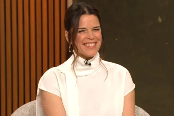 Neve Campbell on reprising