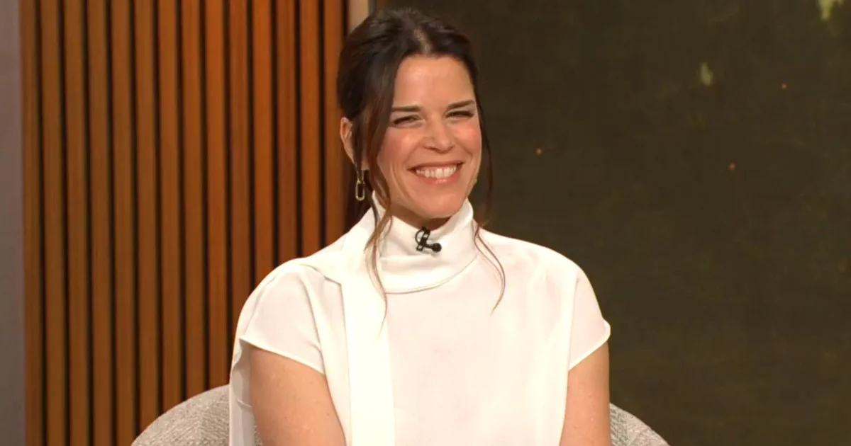 Neve Campbell on reprising