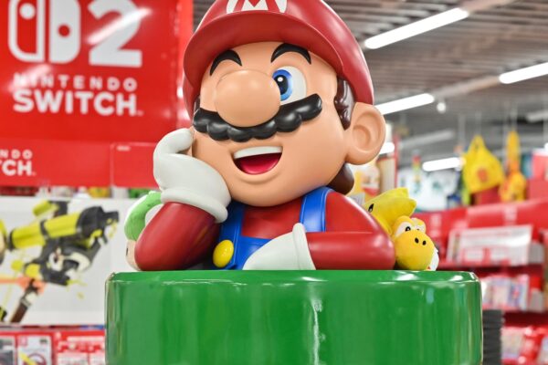 Nintendo plans around $1.9 billion share sale by Kyoto bank and others, sources say: Reuters