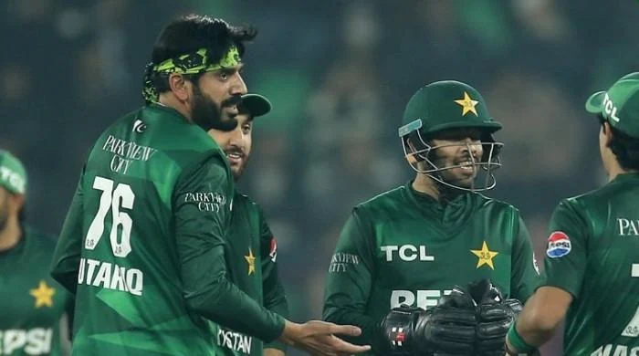 Pakistan thump Australia to clinch T20I series after seven years