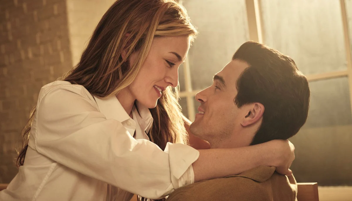 Paul Anthony Kelly reveals how he nailed voice of JFK Jr.