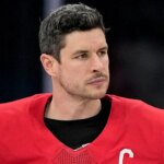 Penguins' Sidney Crosby, scratched as a game-time decision for US-Canada, out 4 weeks with injury