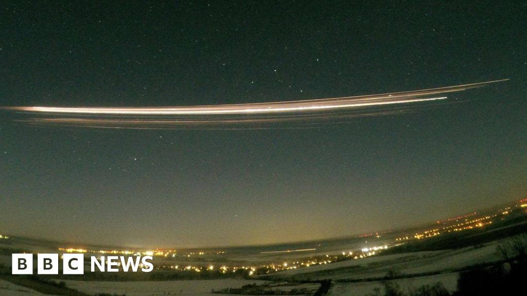 SpaceX rocket fireball linked to plume of lithium