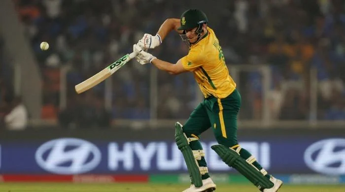 T20 World Cup: David Miller's fifty guides South Africa to 187 against India