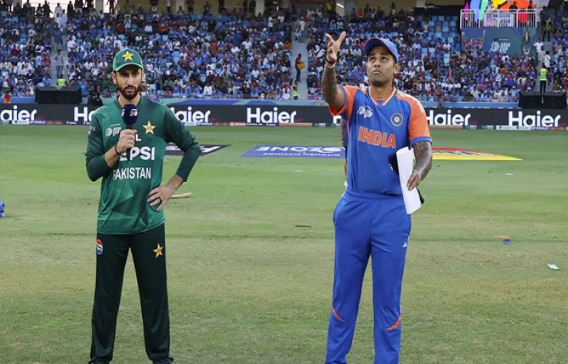 T20 World Cup Pakistan Take the Field First After Toss Victory Over India - SUCH TV