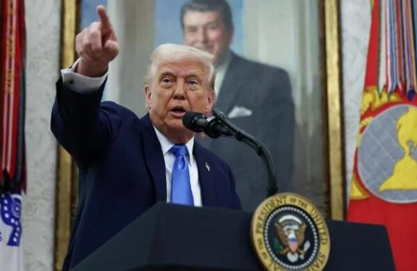 Trump seeks to strike back in crucial State of the Union