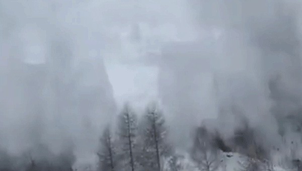 Video shows terrifying moment avalanche slams into passenger train near ski resort