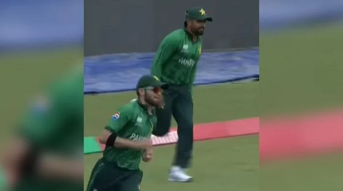 WATCH: Babar-Shaheen's stunning teamwork catch in T20 World Cup opener