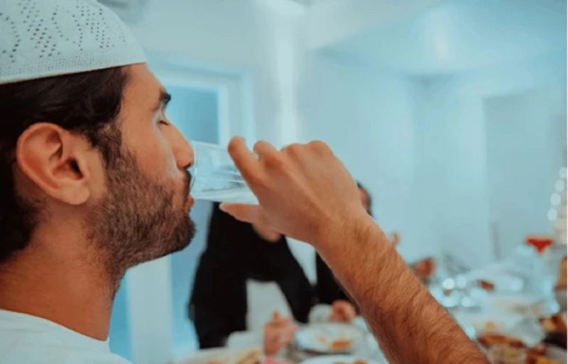 Why do you feel extremely thirsty after Suhoor? Experts have revealed the main reasons and solutions - SUCH TV