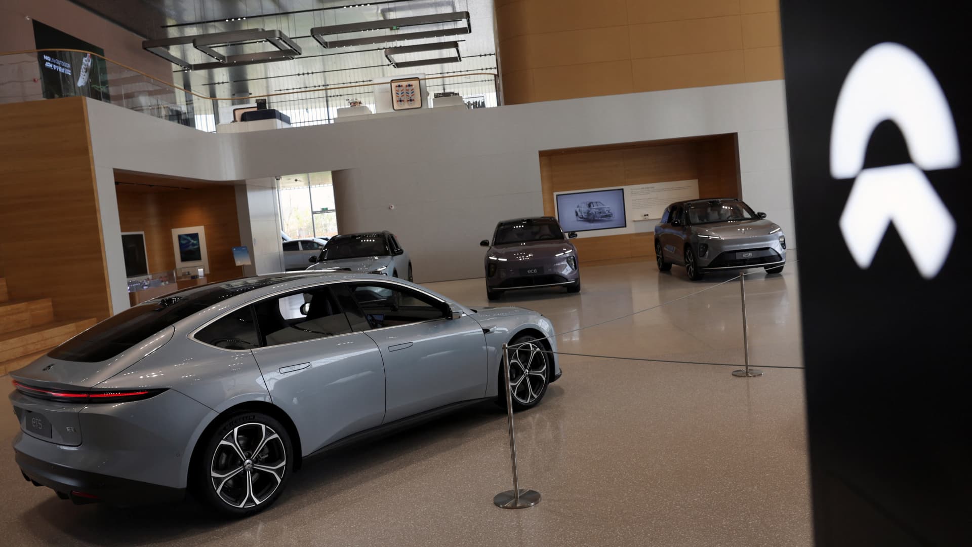 Why the largest U.S. auto dealer isn't interested in Chinese cars — for now