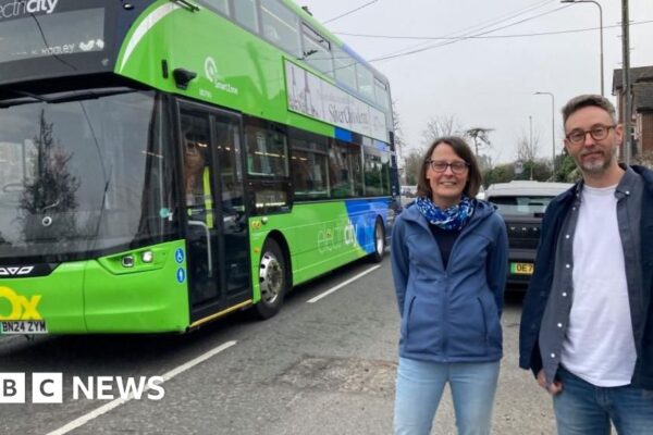 Abingdon's Radley Road neighbours angry at parking ban to speed up buses
