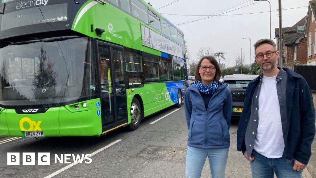 Abingdon's Radley Road neighbours angry at parking ban to speed up buses