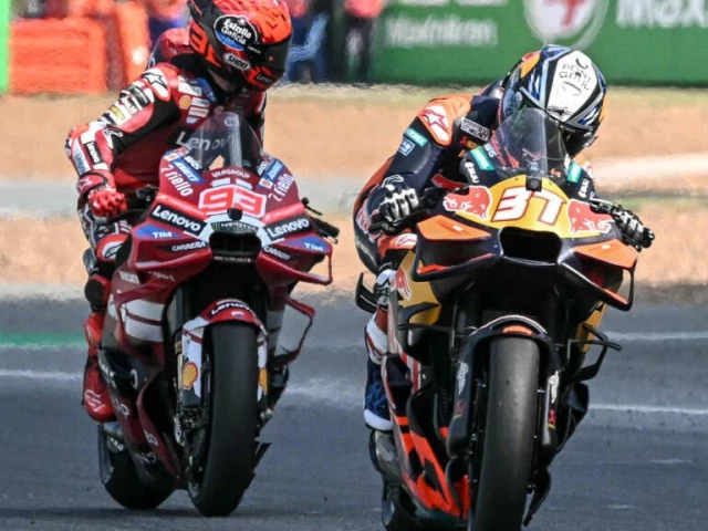 pedro acosta won the thailand motogp sprint ahead of marc marquez on saturday photo afp