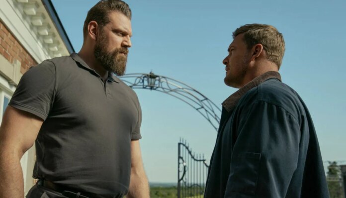 Alan Ritchson gets into 'Reacher' mode after police look into his street brawl  