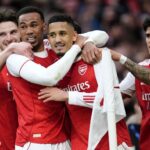 Arsenal ride corners to draw closer to Premier League title; Chelsea red cards continue