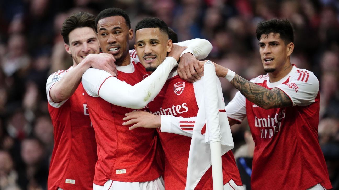 Arsenal ride corners to draw closer to Premier League title; Chelsea red cards continue