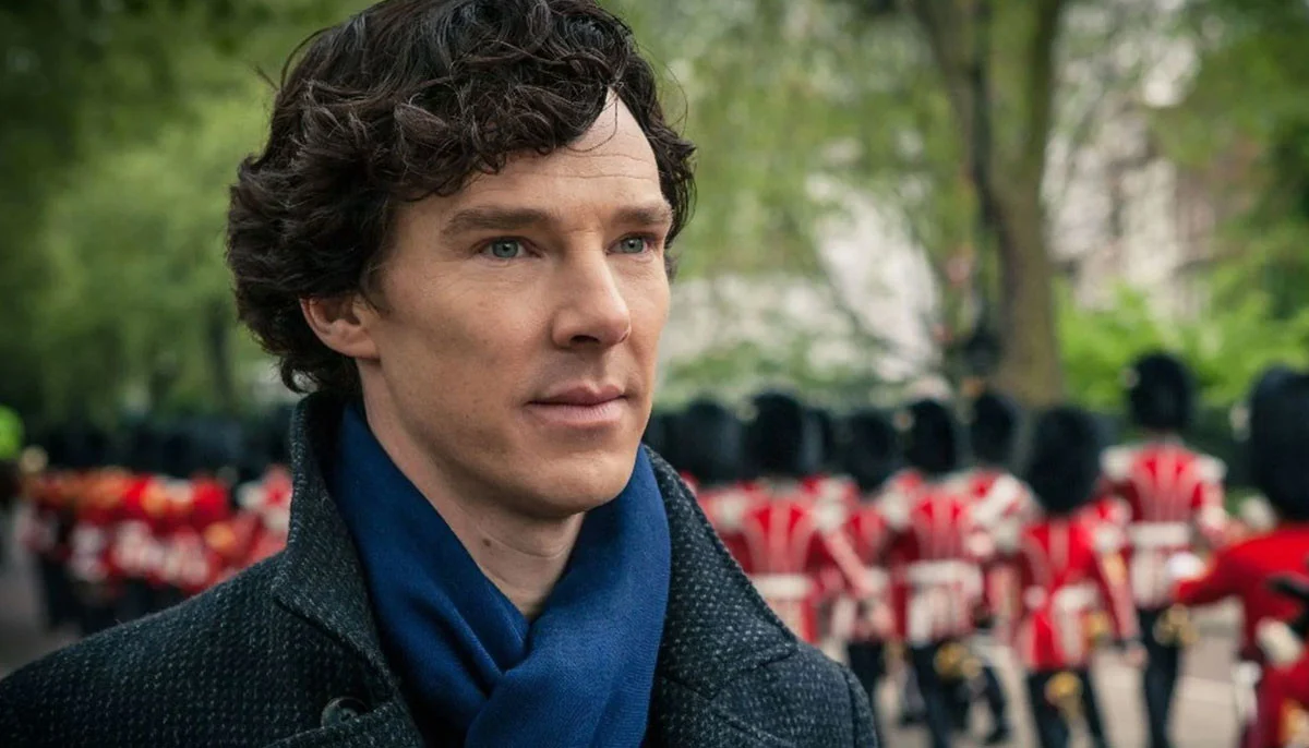 Benedict Cumberbatch hailed best Sherlock by star playing iconic detective