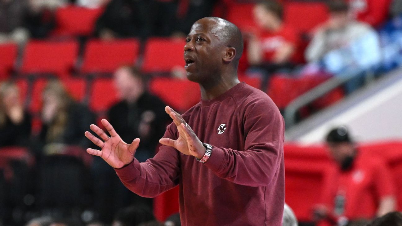 Boston College fires men's basketball coach Earl Grant