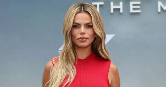 Brooks Nader recalls sisters 'bawling' after seeing her in 'Baywatch' red swimsuit