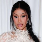 Cardi B says 'sorry' after unexpected concert moment with fan