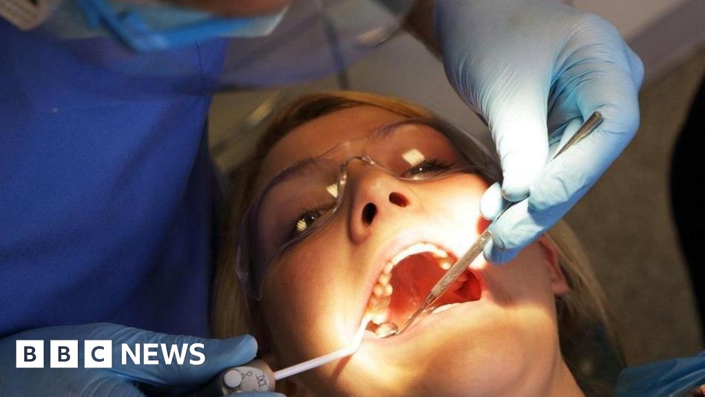 Dentists return £900m after failing to see NHS patients