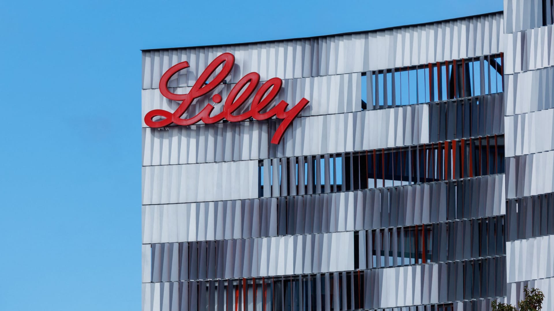 Eli Lilly launches program to help boost employer coverage of obesity drugs in U.S.